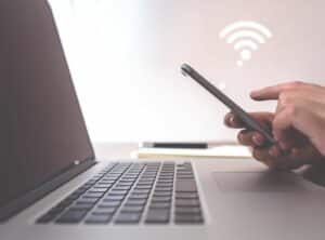 La sécurité des réseaux Wi-Fi : comment protéger votre connexion à domicile